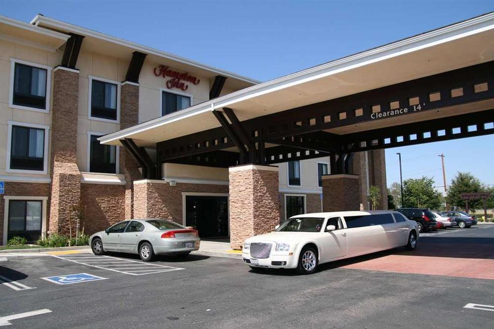 Hotel Hampton By Hilton à Brentwood Extérieur photo