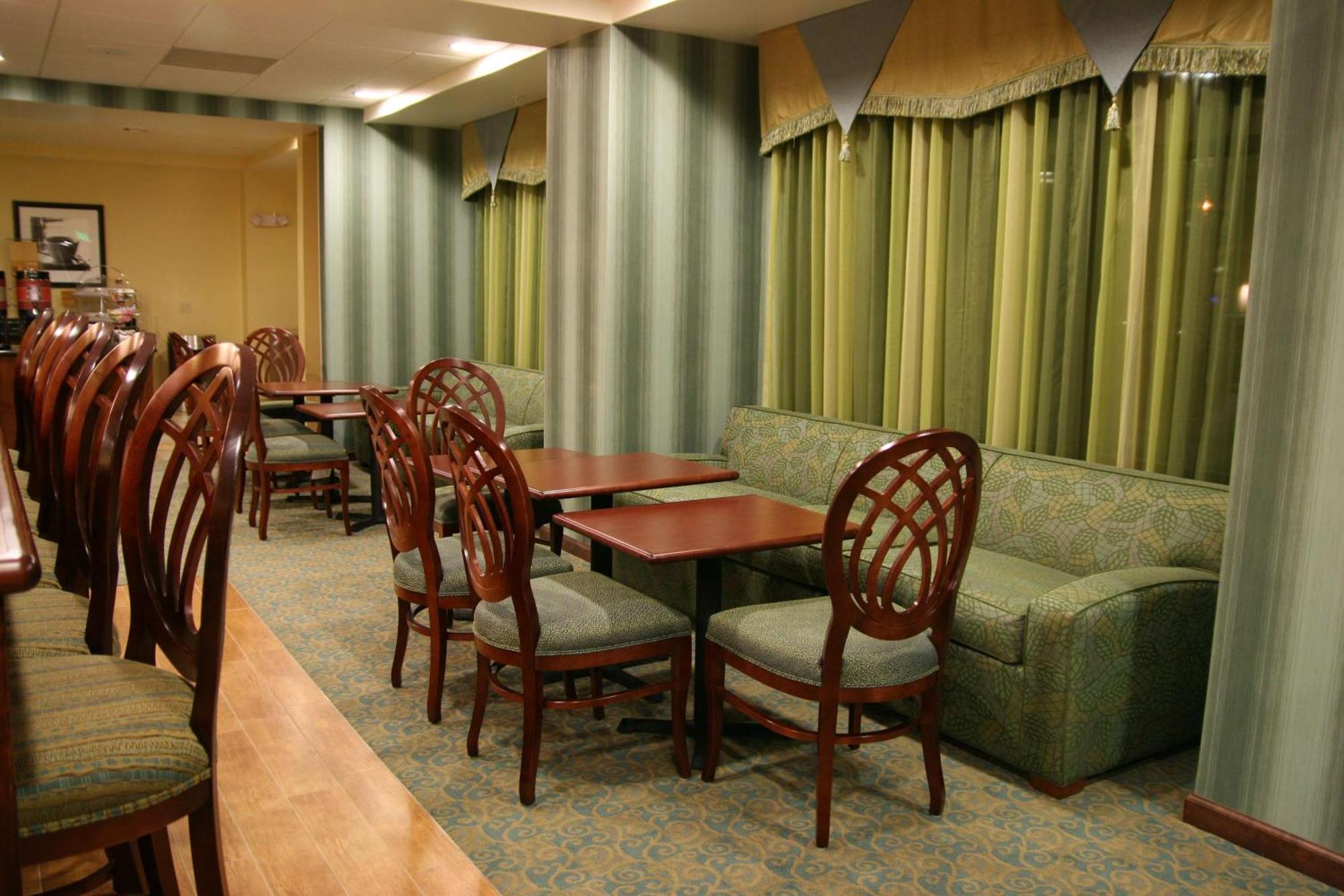 Hotel Hampton By Hilton à Brentwood Extérieur photo